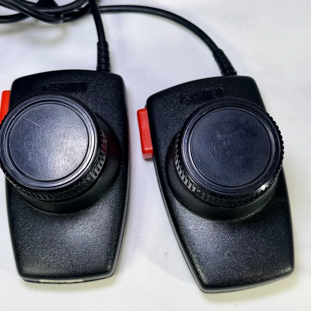 Gemini Paddle Controllers Pair for Atari 2600 Vintage Retro Gaming Black Red